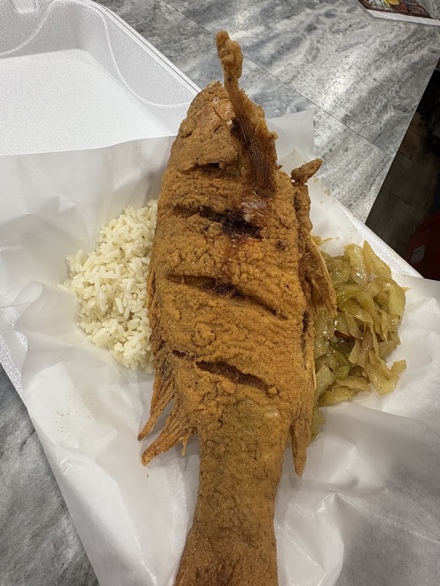 Momma Gayle’s Soulfood cafe/THAT NEW WING SPOT