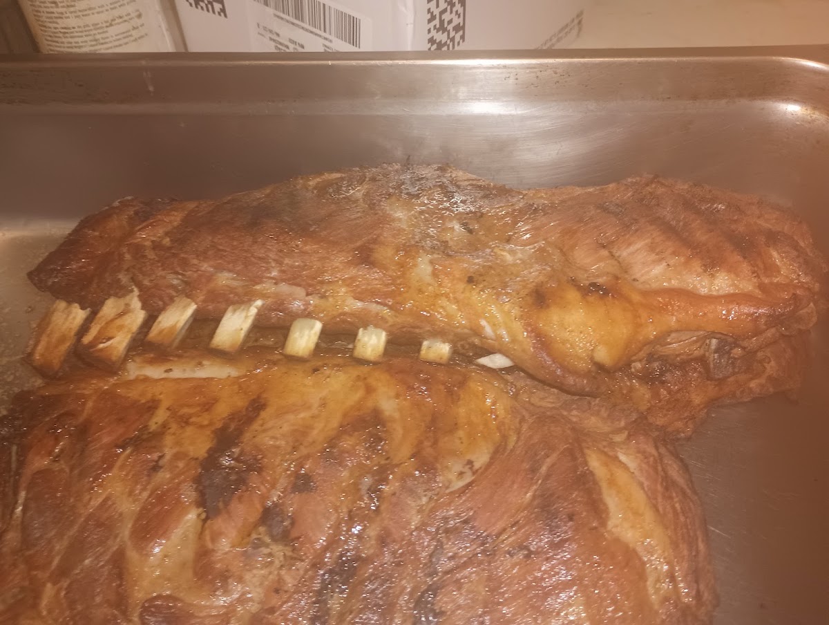 Wood's Ribs & Fish