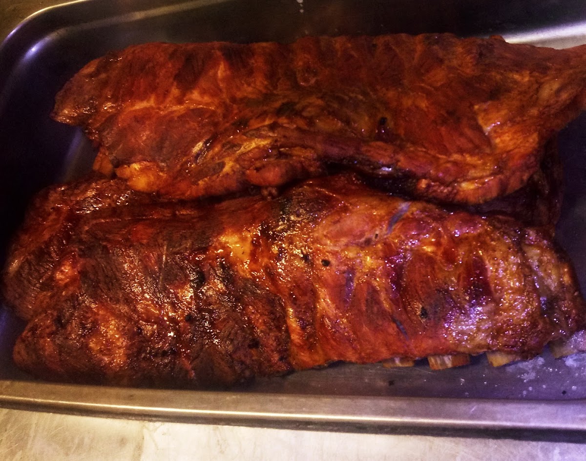 Wood's Ribs & Fish