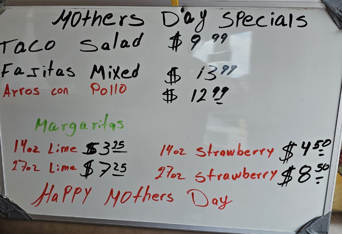 Fiesta Cancun menu board