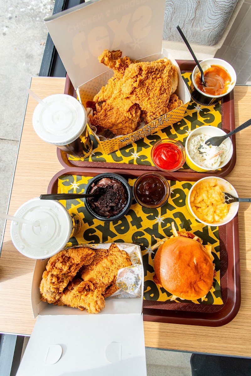 Tex's Chicken & Burgers