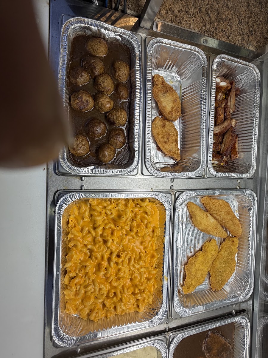 D TOWN Chicken and Pizza