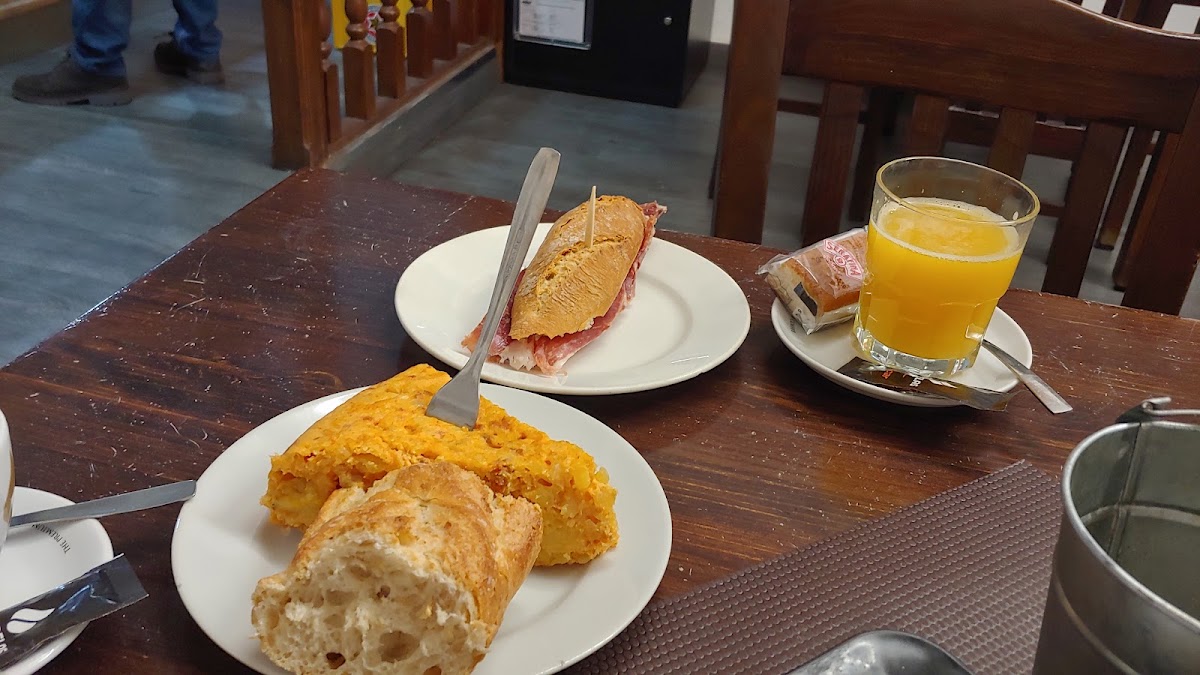 Cafetería B-12