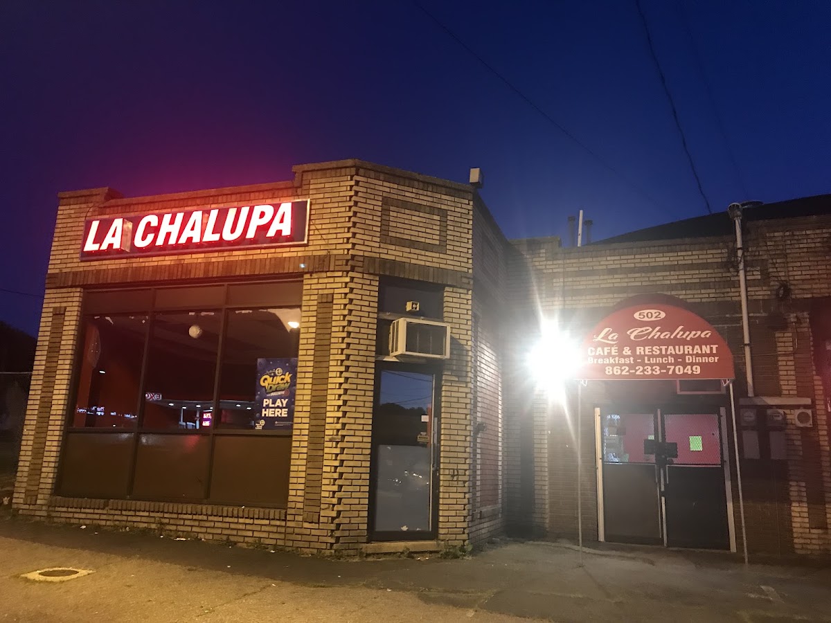 La Chalupa Mexican Restaurant