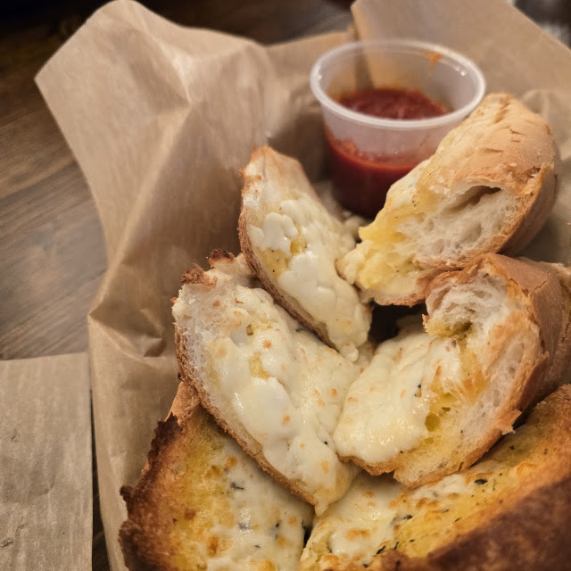 Garlic Bread w Cheese