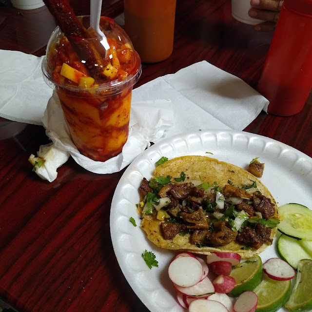 Taco De Tripa Y Chamoyada mmm