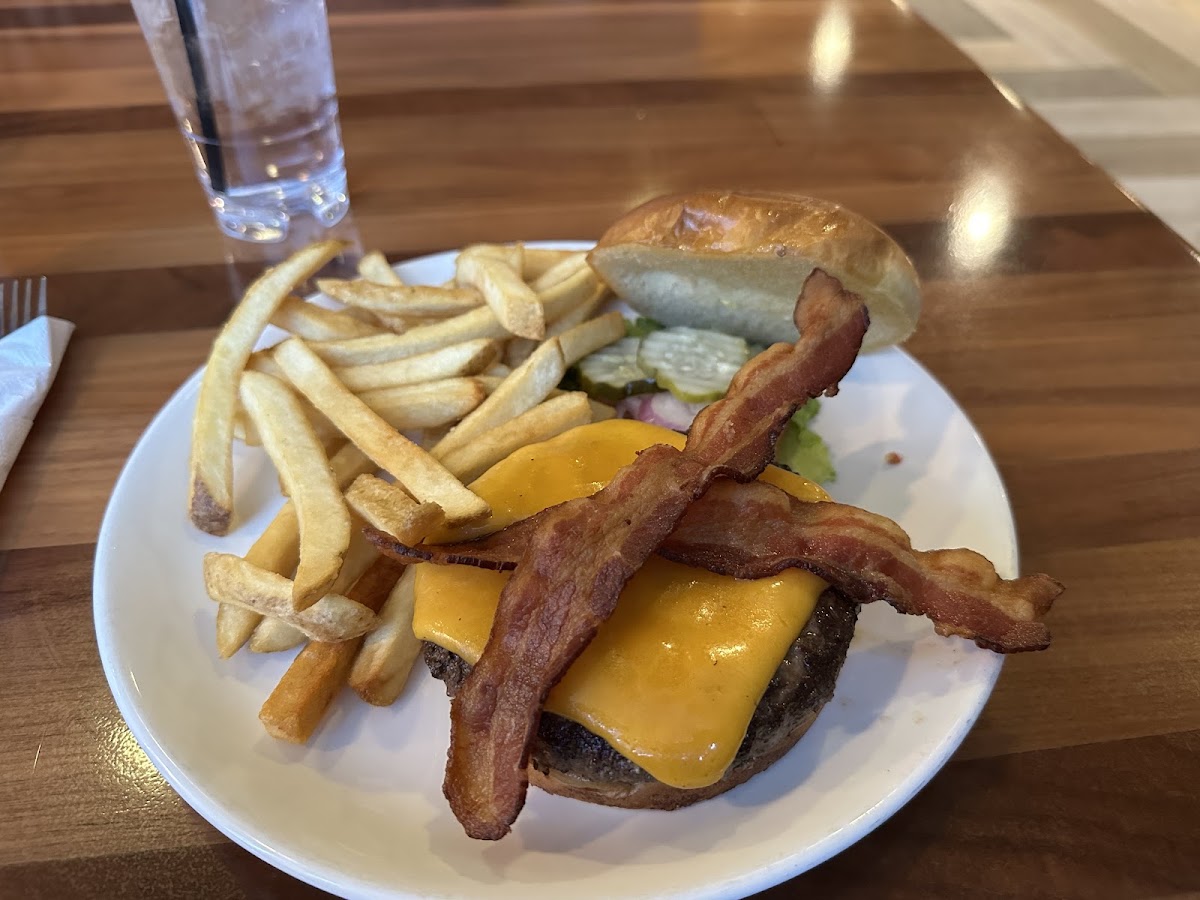 Casino Café & Grille