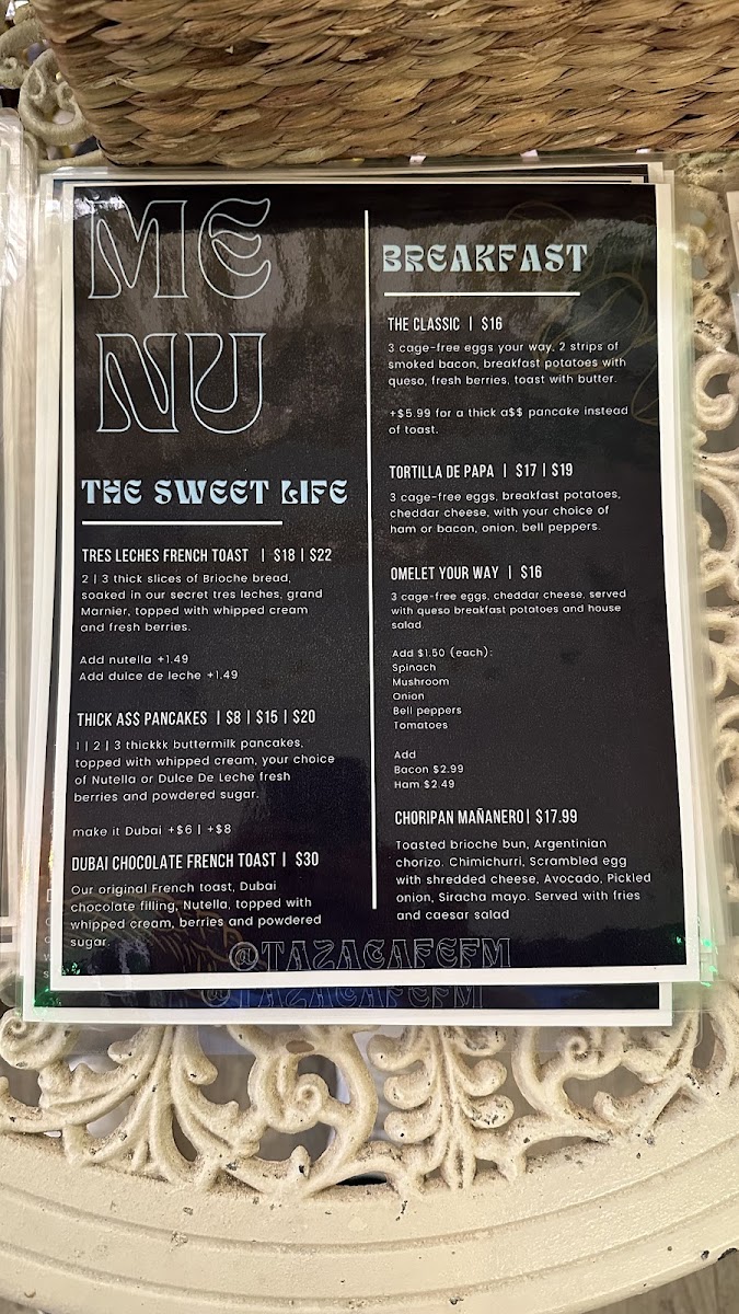 Taza cafe menu board