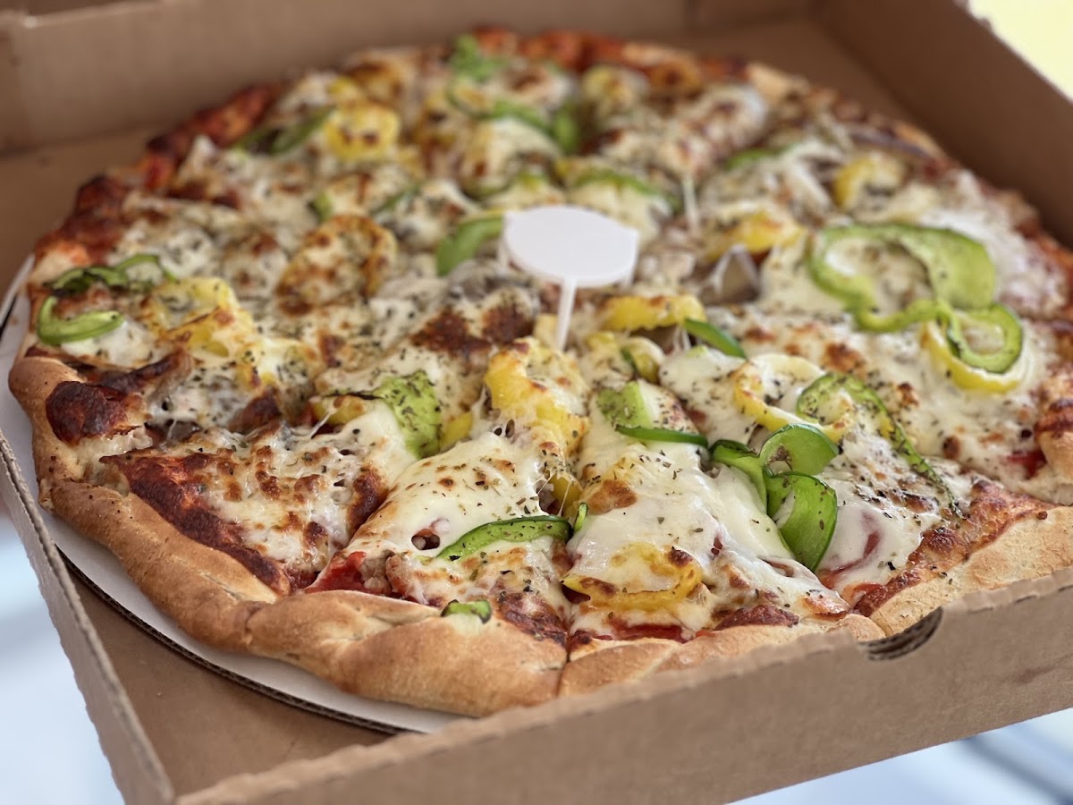 Bobe's Pizza & Ginger Ale's Charleston, IL