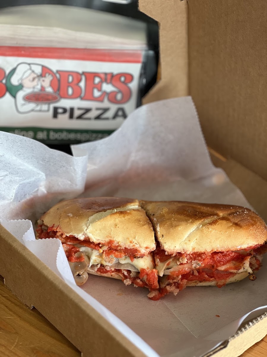 Bobe's Pizza & Ginger Ale's Charleston, IL