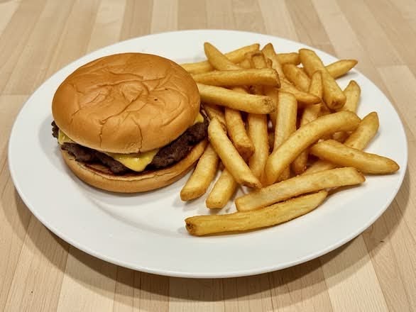 Baba’s Halal Hot Chicken & Smash Burgers