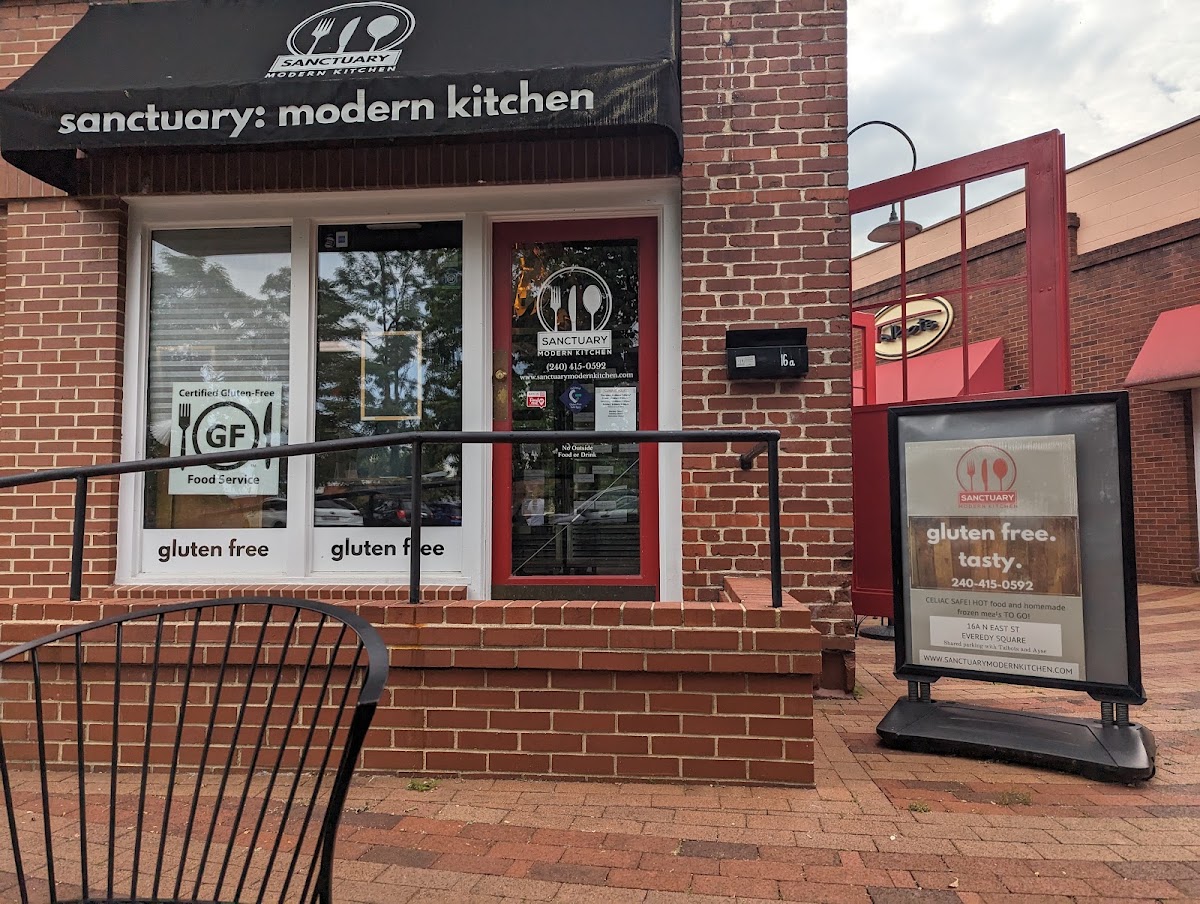 Sanctuary: Modern Kitchen