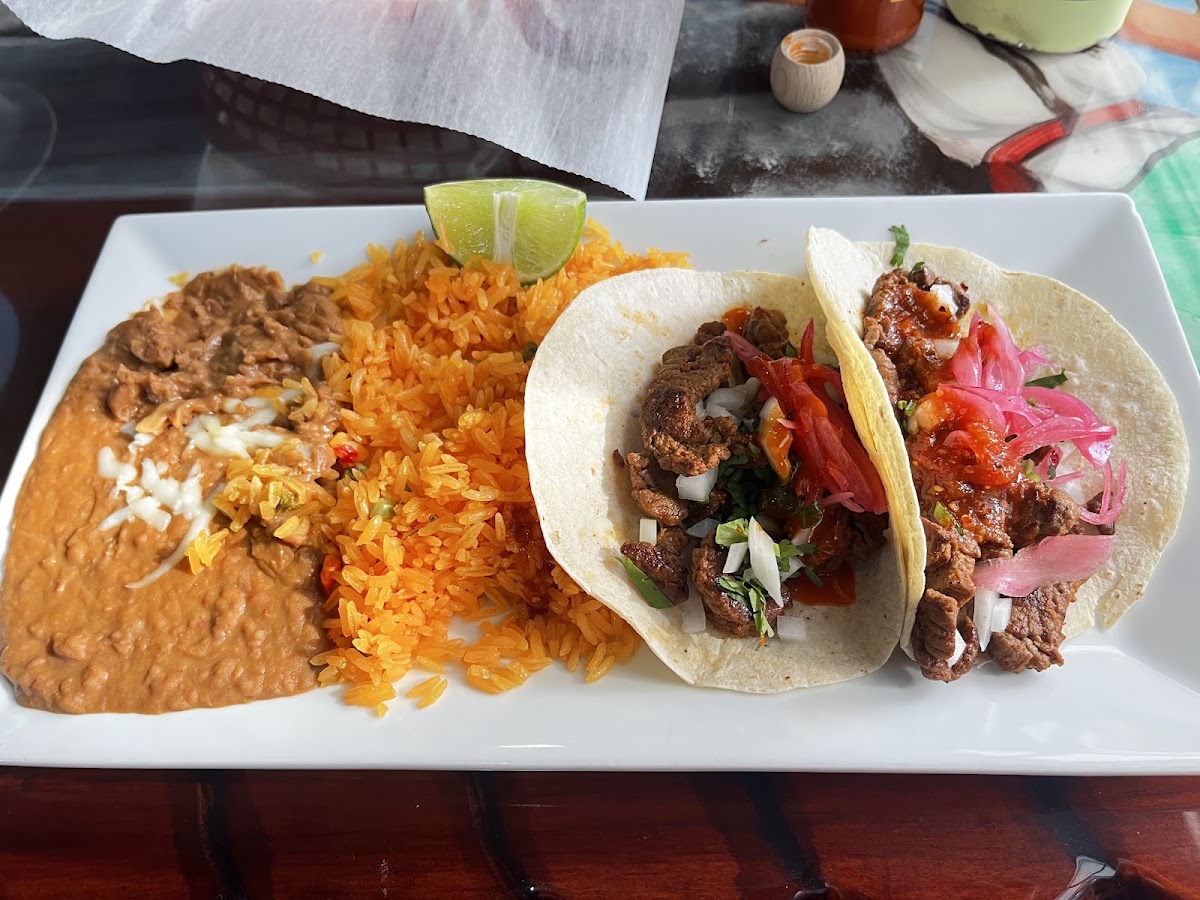 El Rodeo Mexican & Salvadorian Restaurant