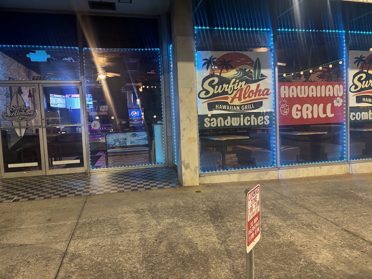 Surfin Aloha : Hawaiian Style Food