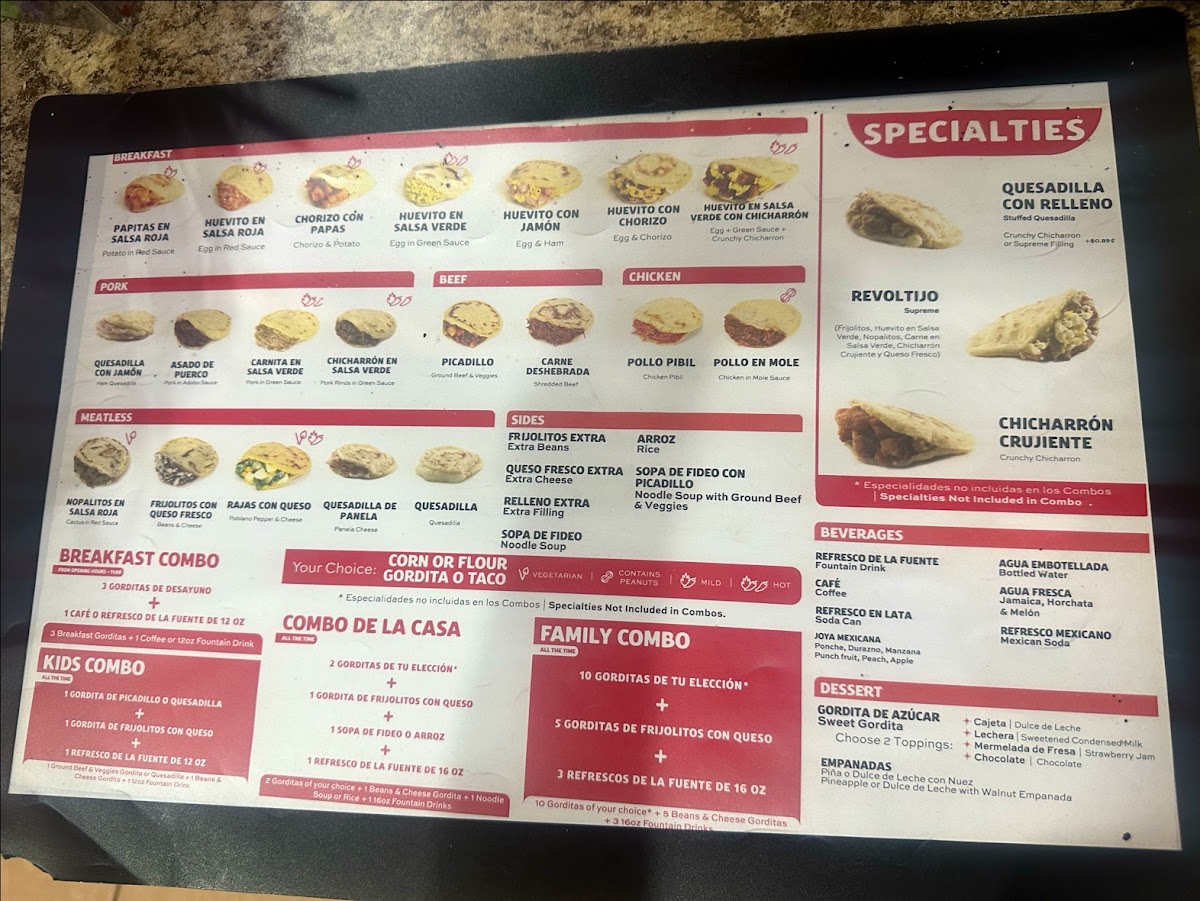 Gorditas Doña Lula menu board