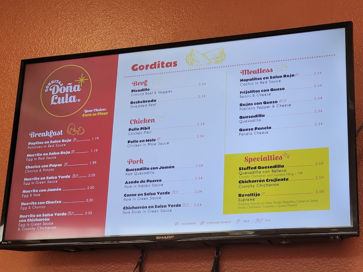Gorditas Doña Lula menu board