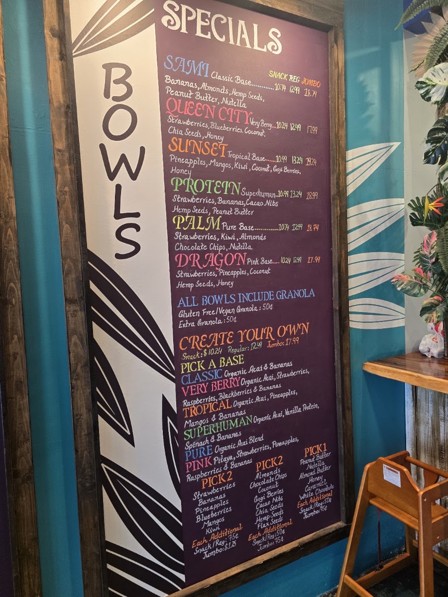 Palm Berries menu board