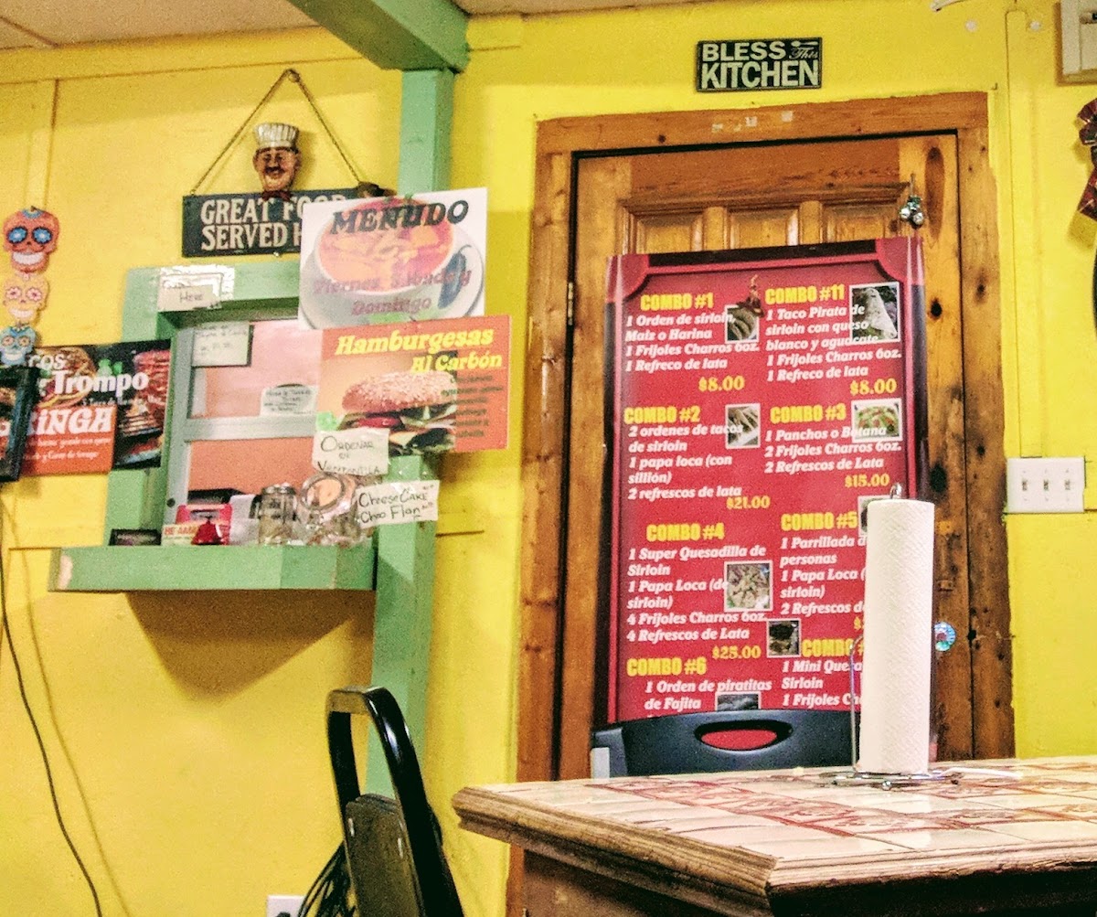 El Jaripeo Tacos menu board