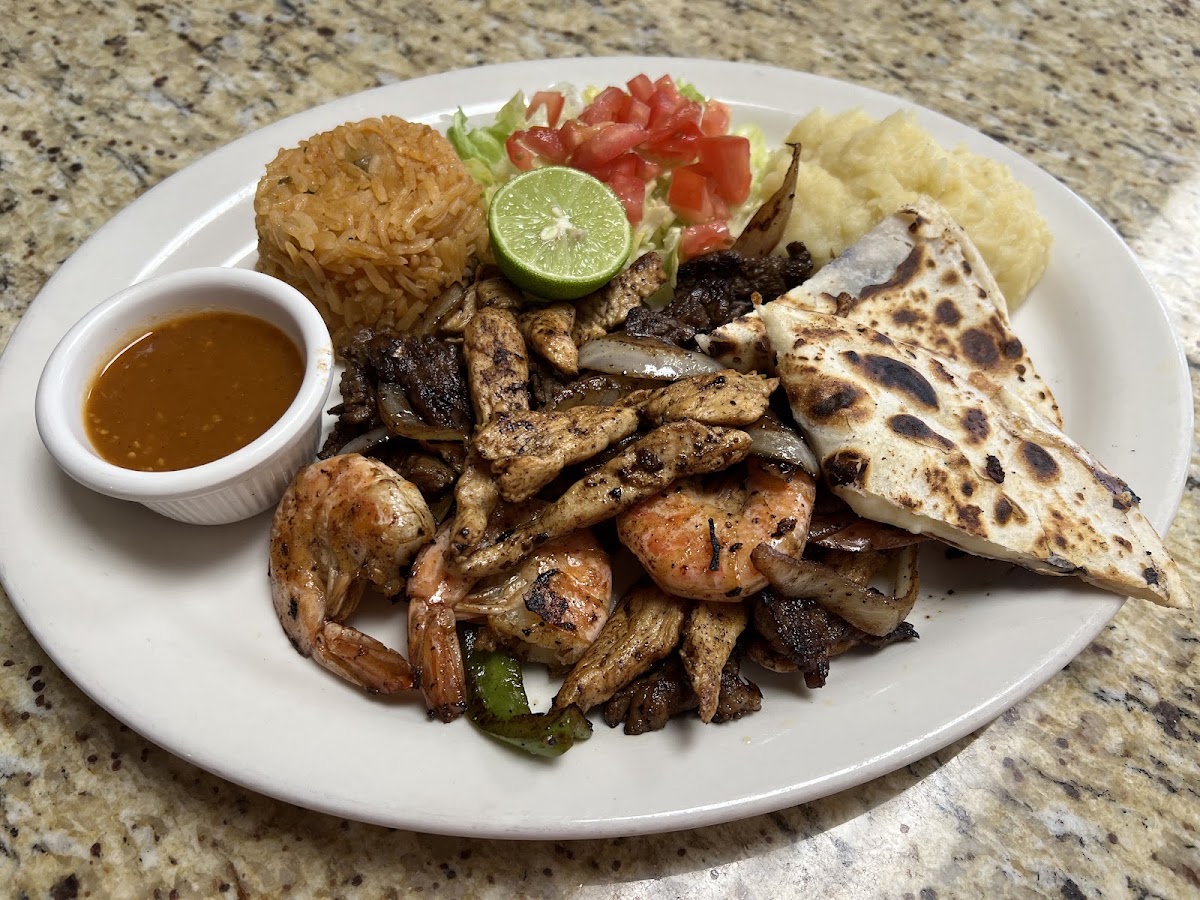 Los compadres restaurant