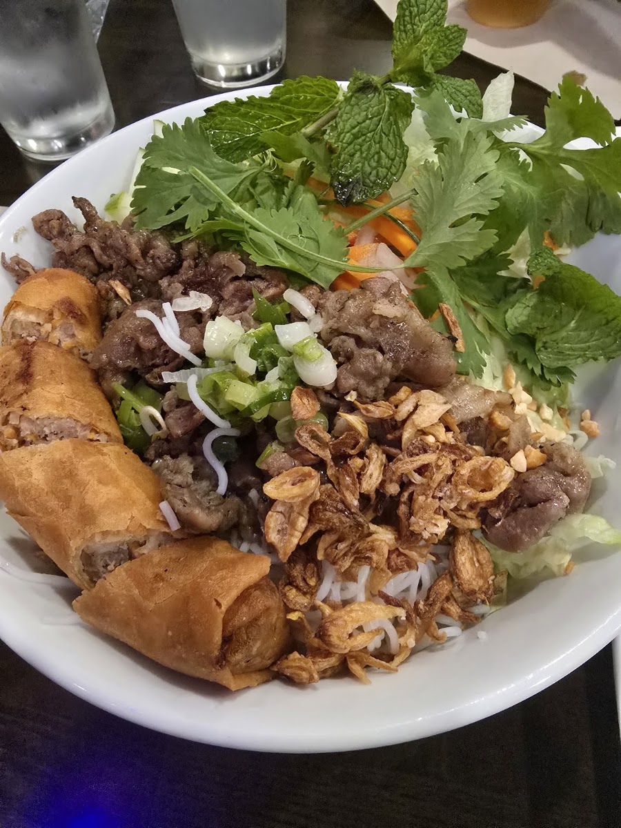 New Star Viet Bistro- Vietnamese Restaurant & Boba Tea