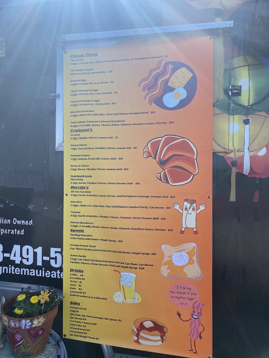 Maui Breakfast Food Truck menu board
