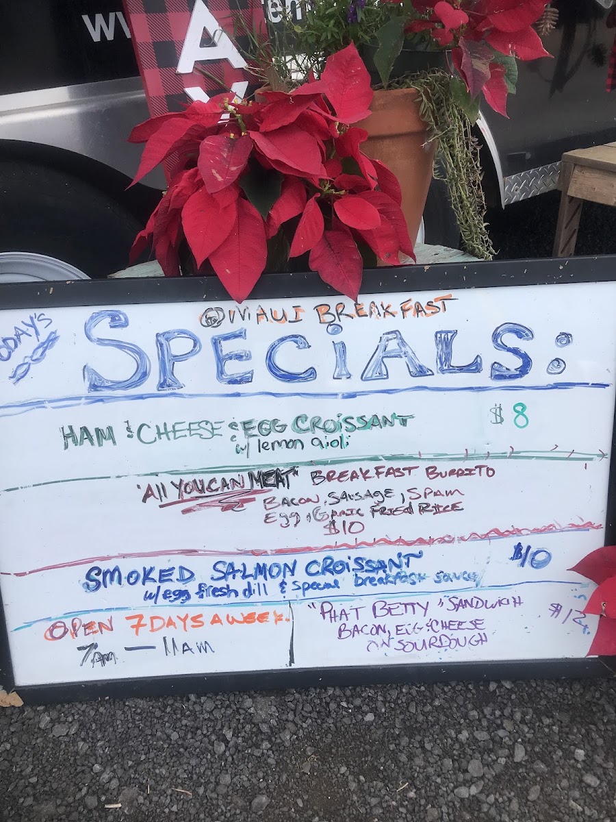 Maui Breakfast Food Truck menu board