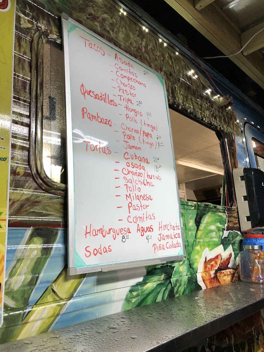 El Tacolgando menu board