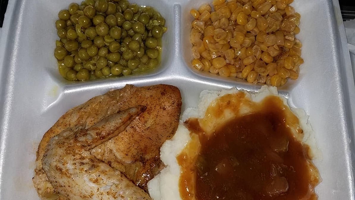 Lizzie's Restaurant | Breakfast • Lunch