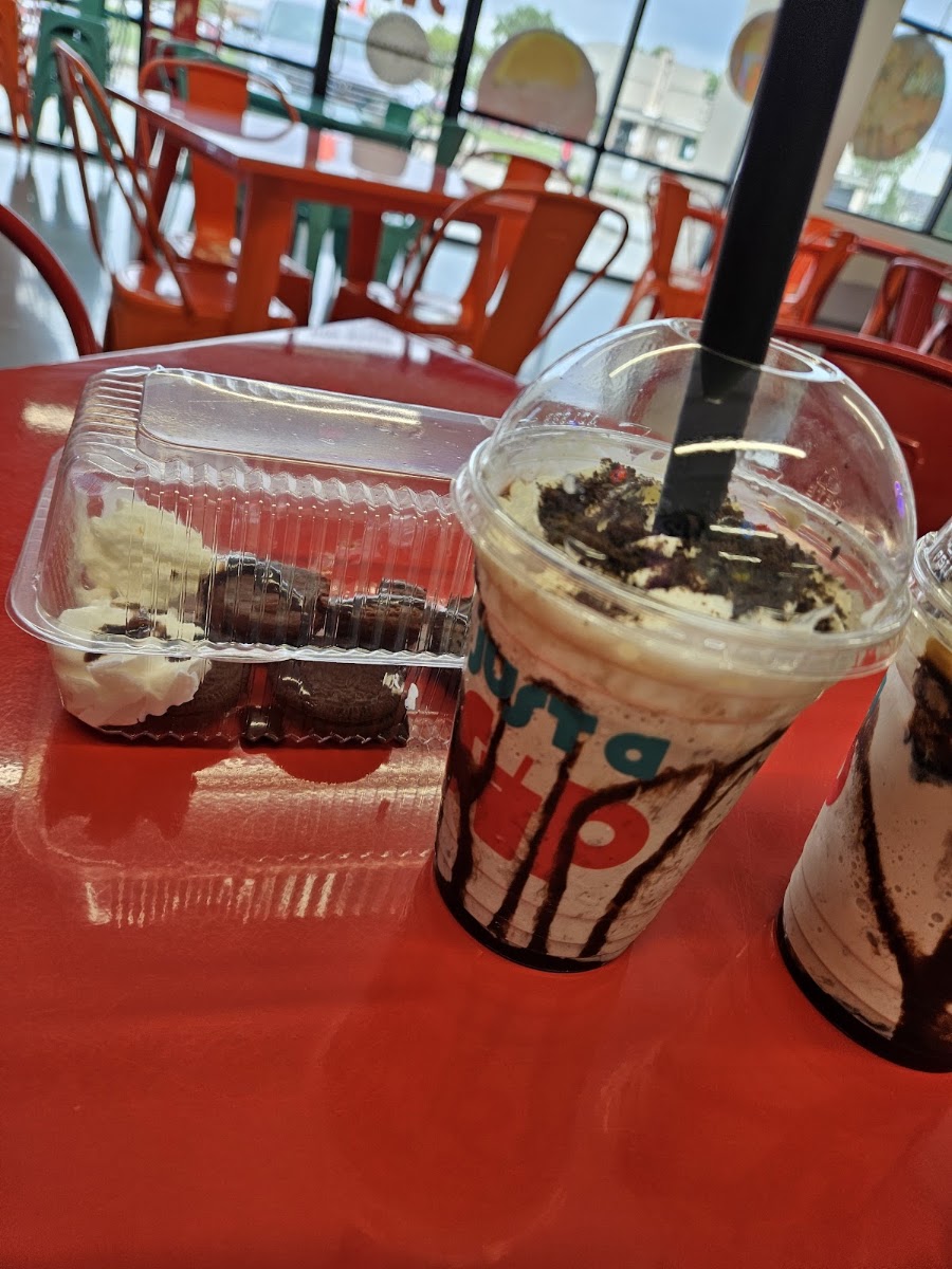 Just A Sip / Papa's Ice Cream & Treats