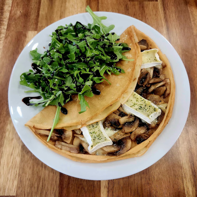 Mushroom & Brie Crêpe