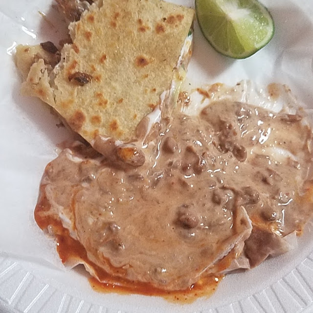 Lengua Quesadillas