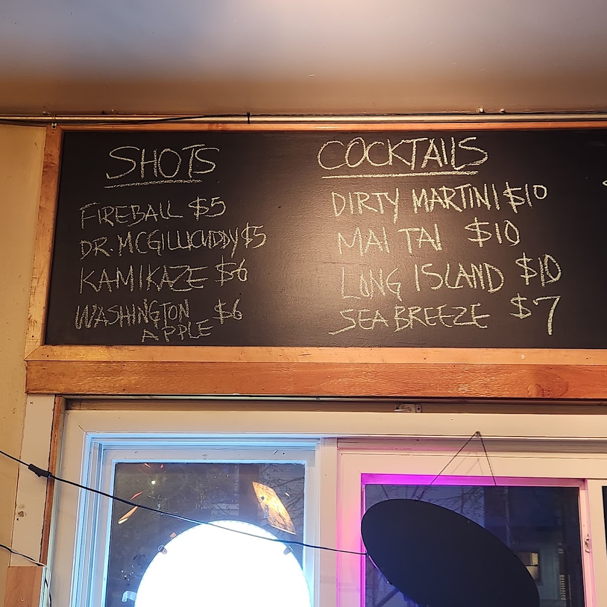Wings at Maple menu board