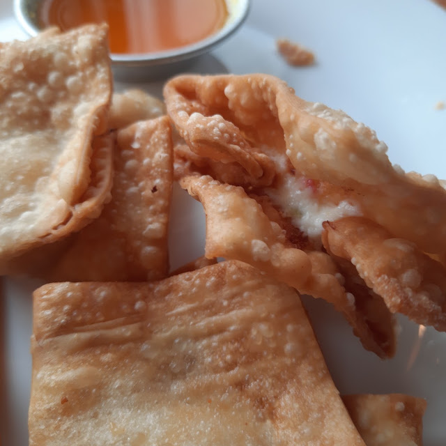 Crab Rangoon