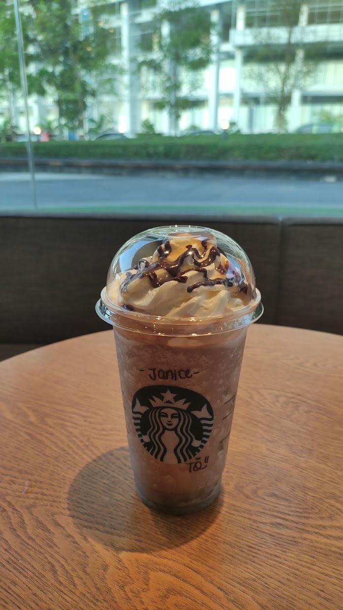 Starbucks Mall of Medini