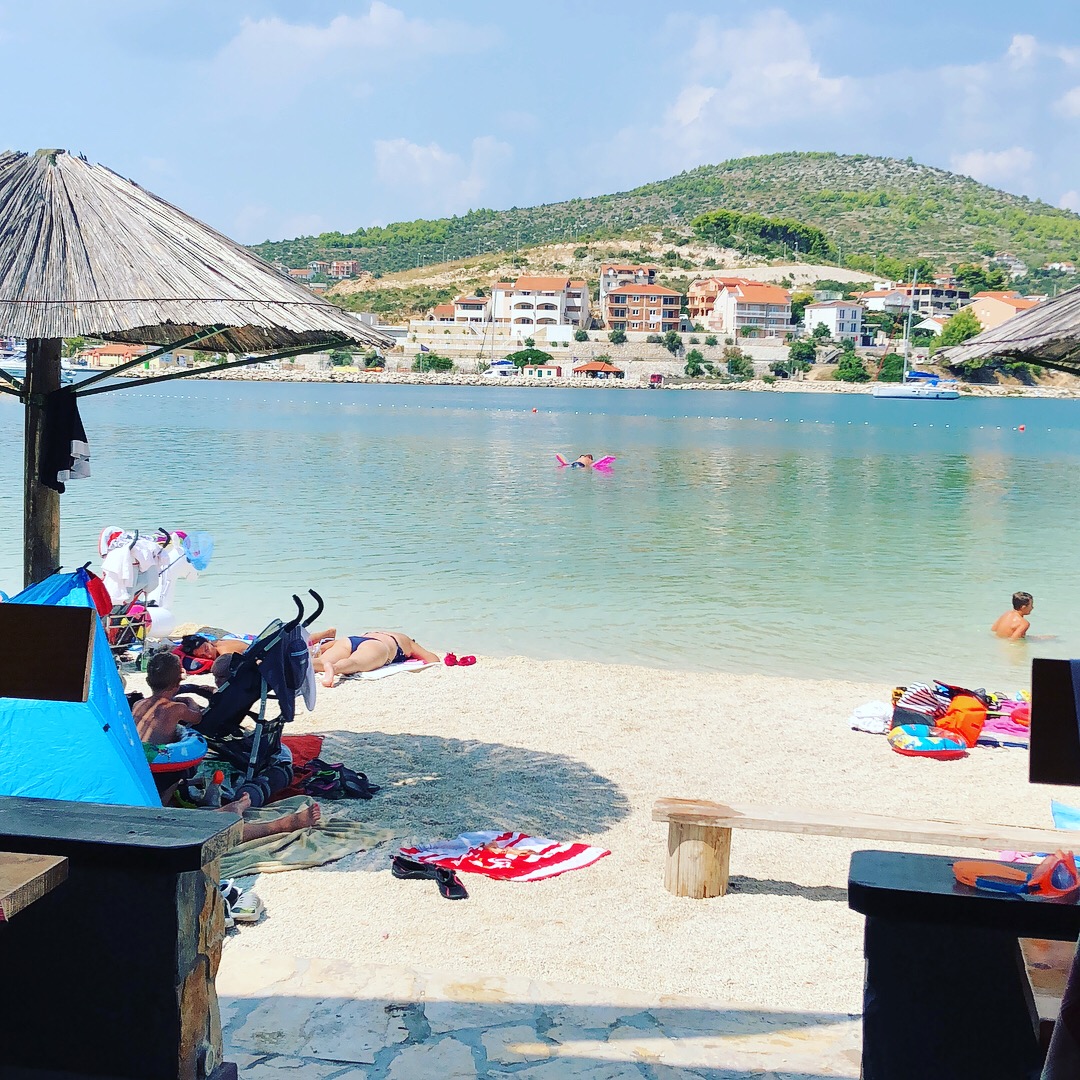 Terapija Beach Bar