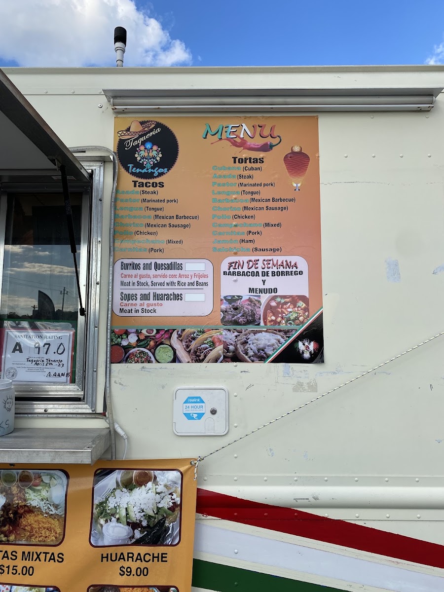 Taquería tenangos menu board