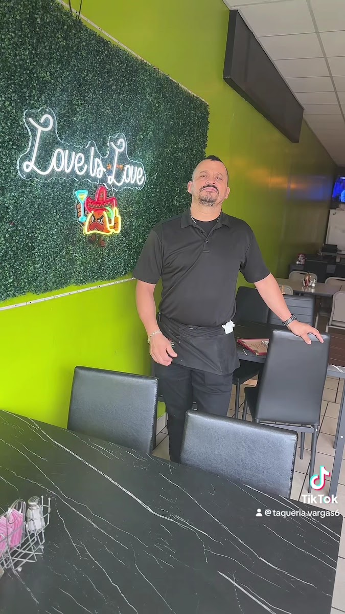 Taquería & Restaurant Vargas 2