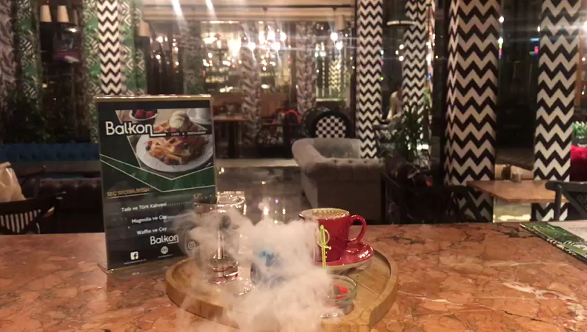 west lounge cafe