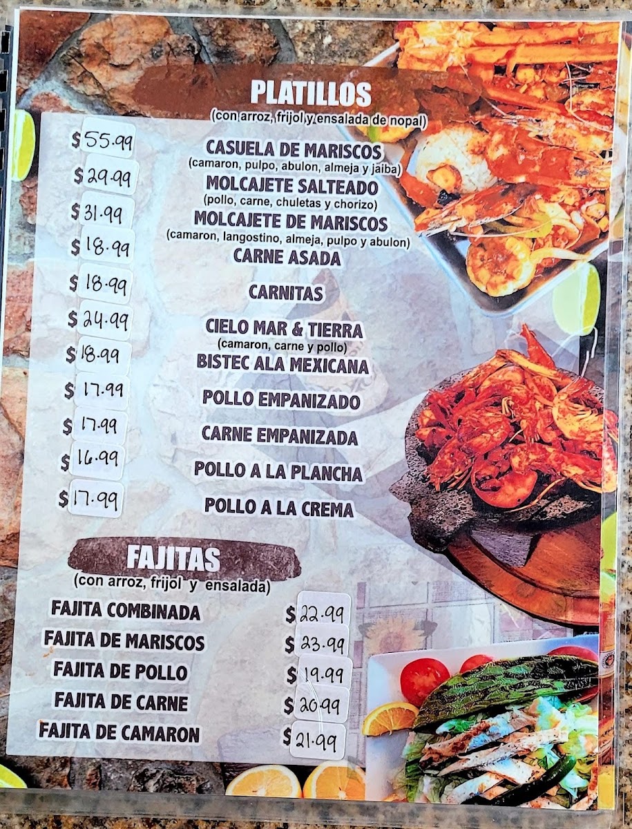 La Hacienda Mariscos & sushi menu board