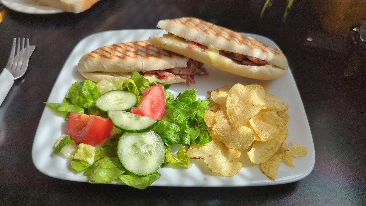 Kirsty's Cafe. (Cassie’s)