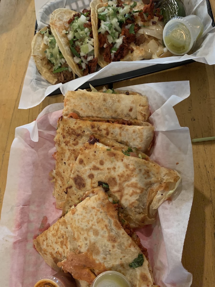 La Chaparrita Tacos Tapatios