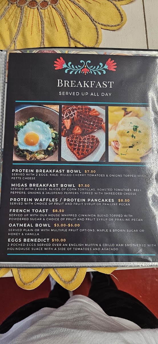 Gaudencio’s Grub Hub & Drinkery menu board