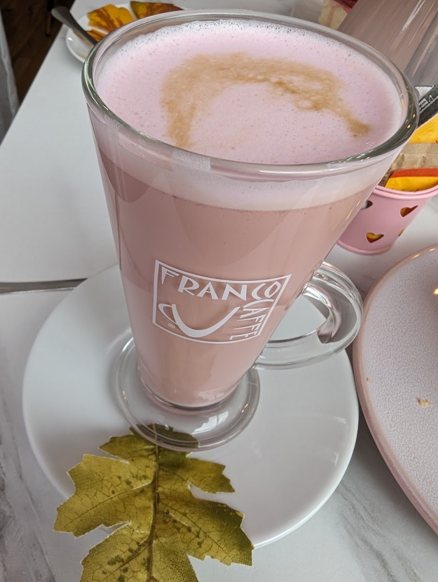 Sweet Moment Coffee and Cake