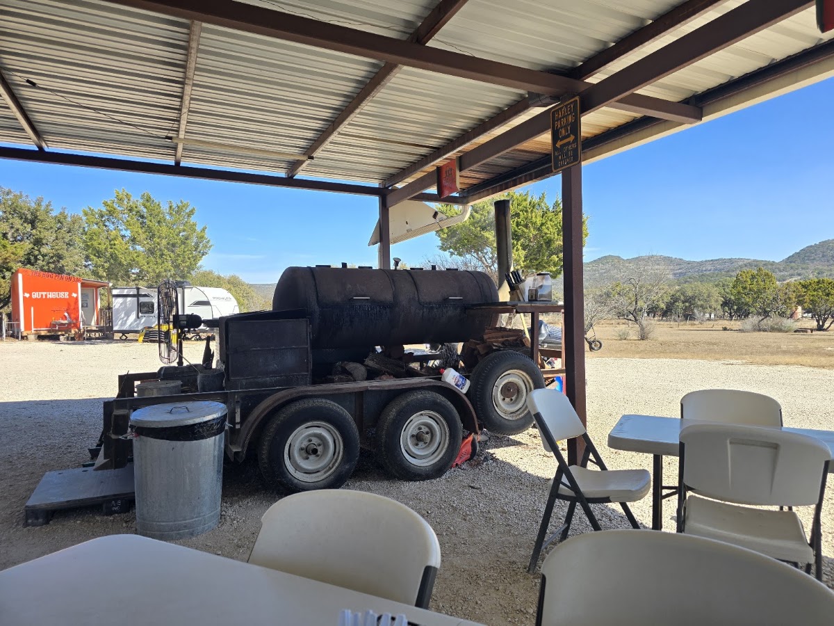 The Hog Pen on 336 BBQ