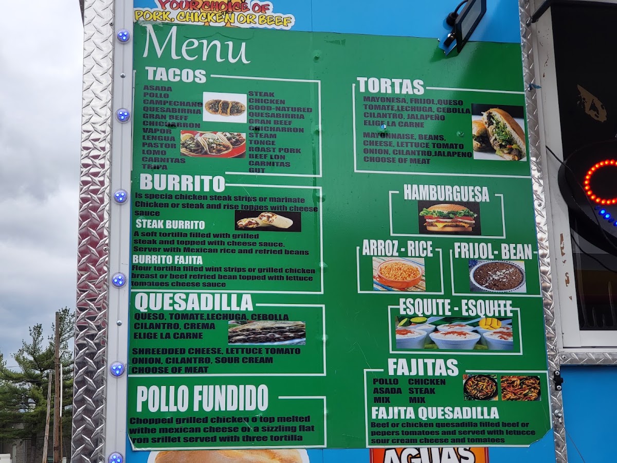 Taquería el Cerrito menu board
