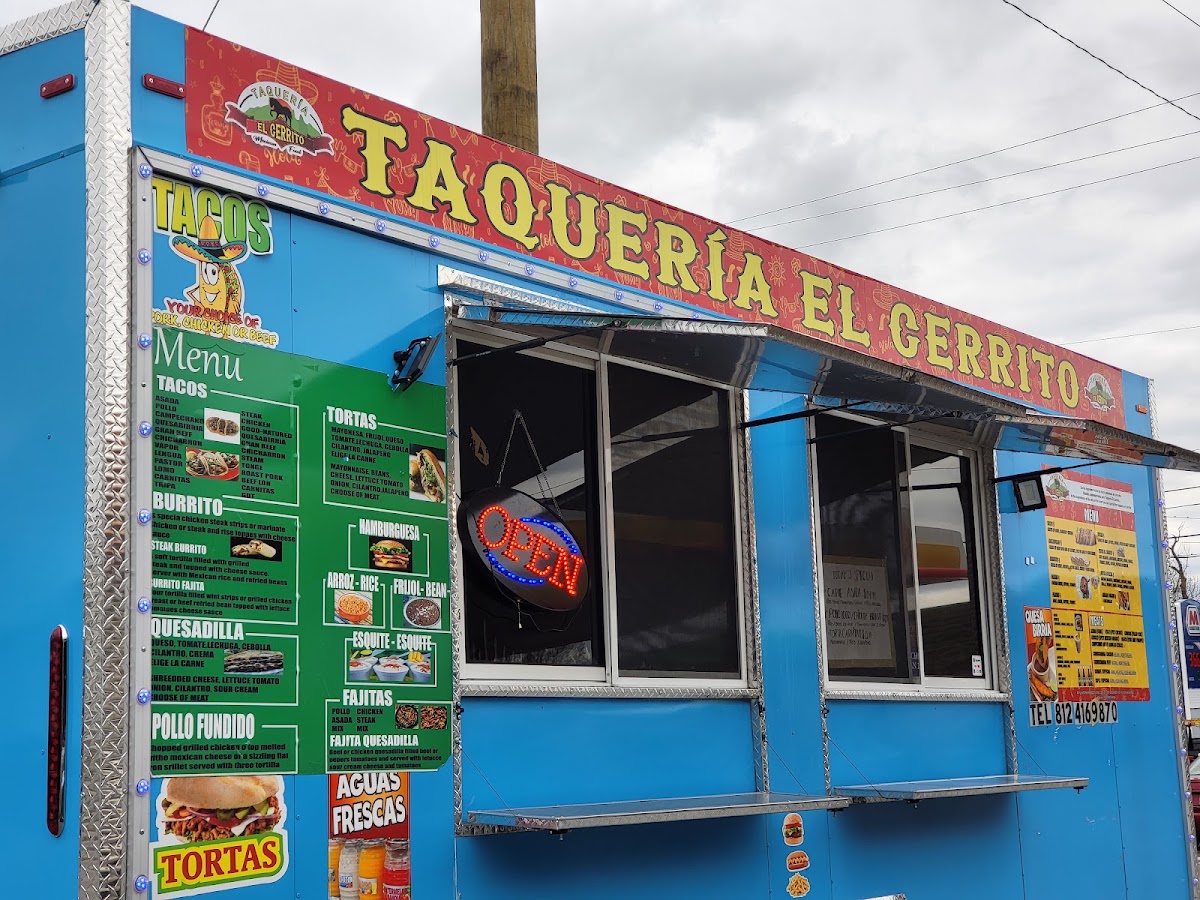 Taquería el Cerrito menu board