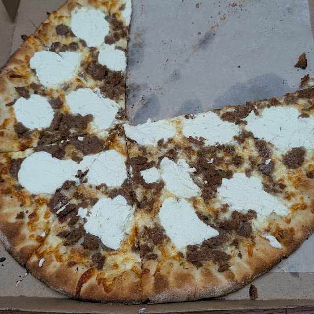 Meatball White Garlic Ricotta Pizza
