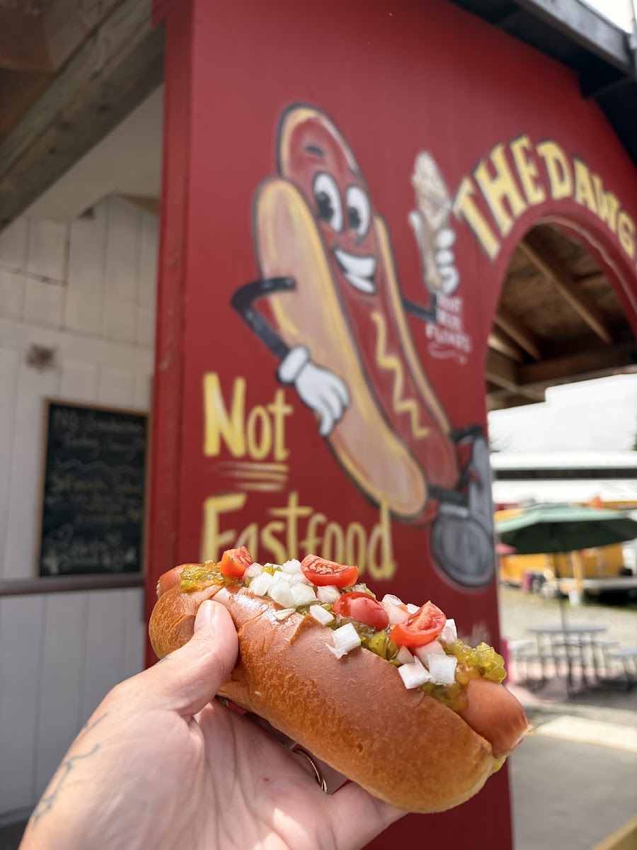 THE DAWG HOUSE BROOKINGS, OR
