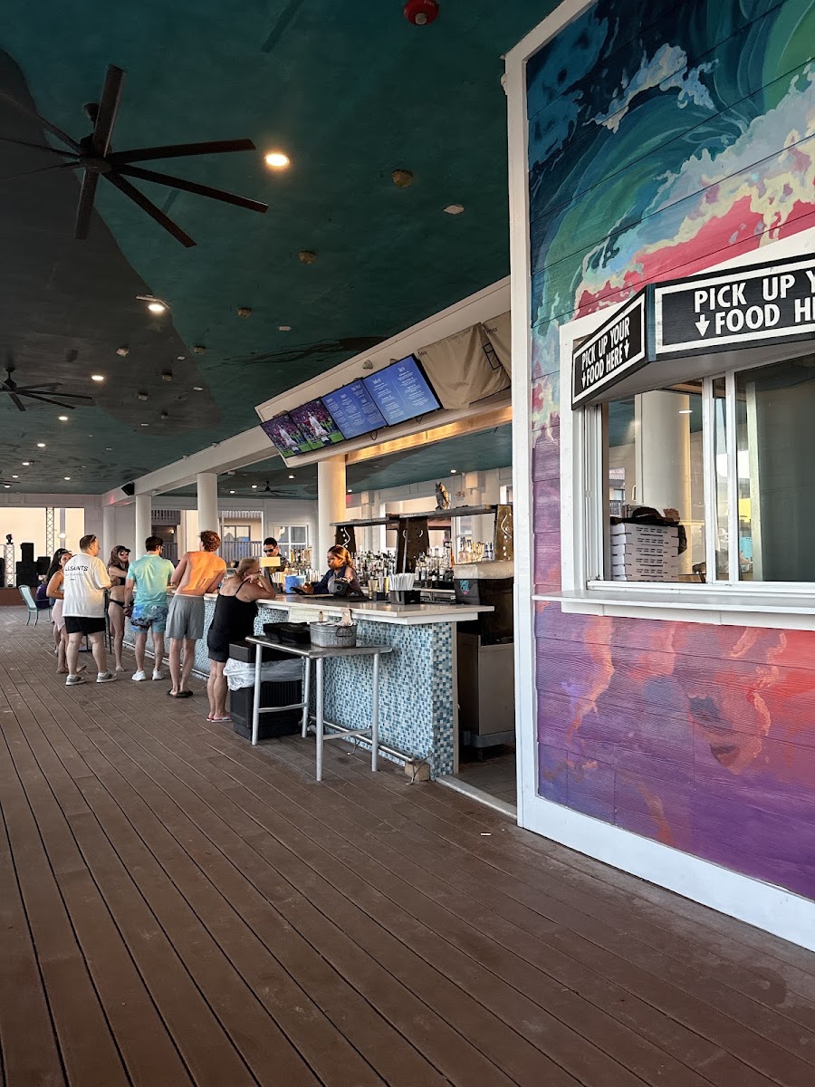 Mariluna Beach Bar