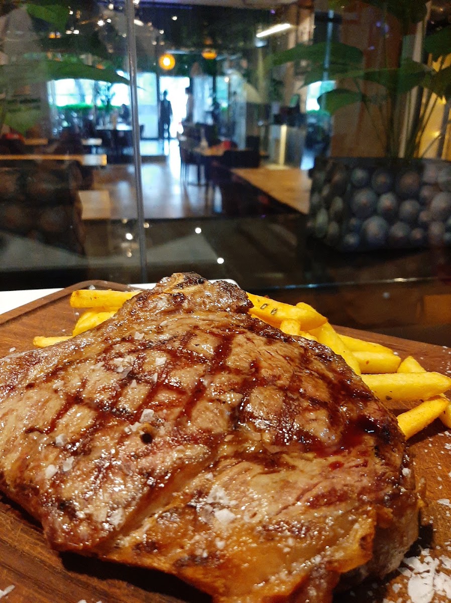 Dosso Dossi Cafe & Brasserie / Çengelköy